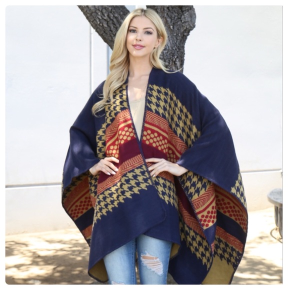 290 LAST ONE $15 start 💜💜one size poncho - Picture 2 of 4